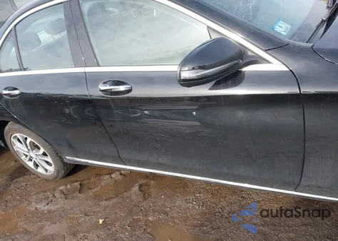 2017 Mercedes-Benz C 300 4Matic из США, поврежденный, VIN WDDWF4KBXHR280327